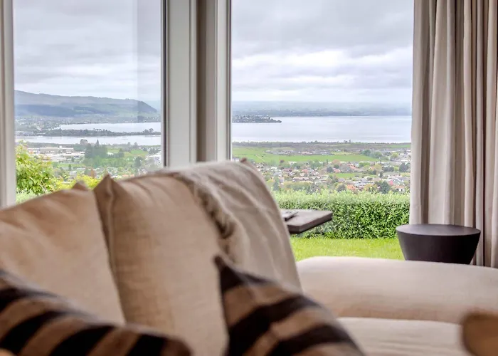 Ferienhaus Jojo's Lookout - Stunning Views With Rotorua